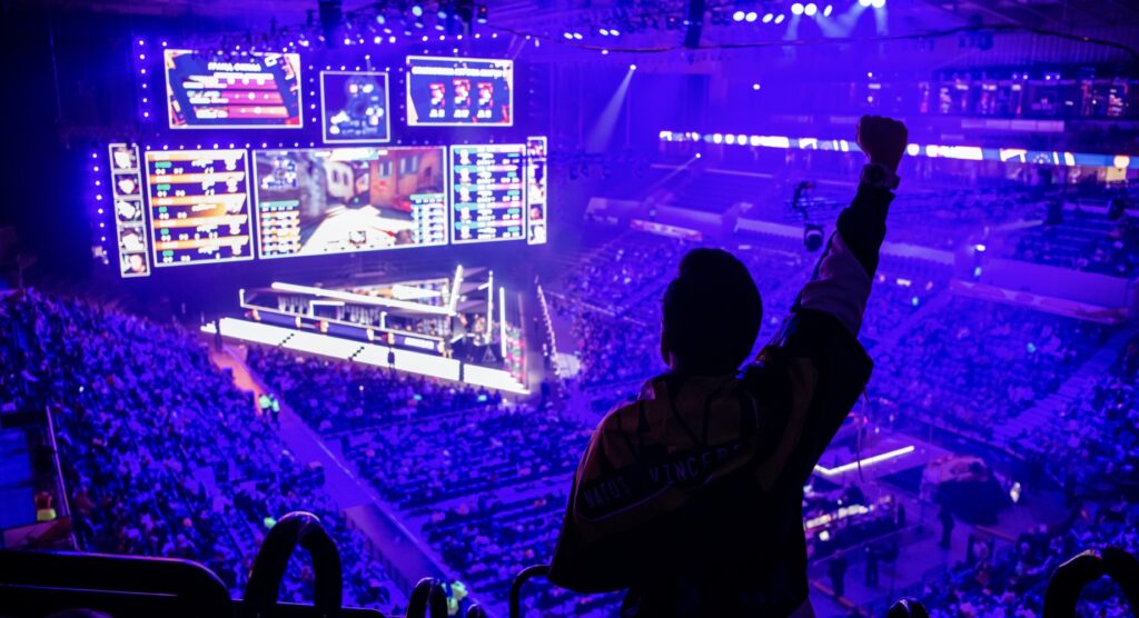 How to Earn Money in eSports: A Guide to Profitable Gaming